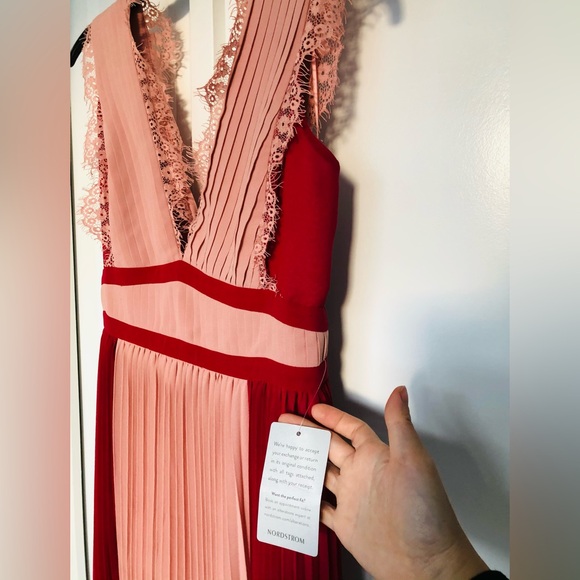 Adelyn Rae Pleated Maxi Dress - Picture 6 of 9